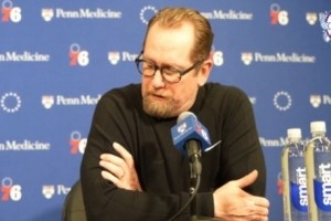 PG模拟器-无缘季后赛！76人主帅纳斯：看起来伤病的阴霾永远不会离开我们